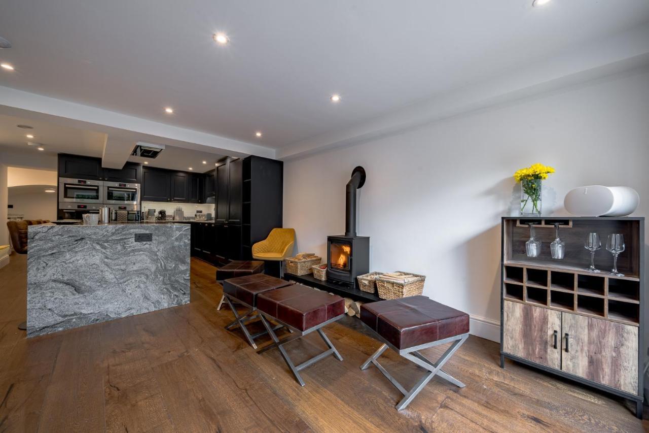 Luxurious Grand 6 Bedroom Home In Bath - Perfect For Groups & Sleeps 12! 外观 照片