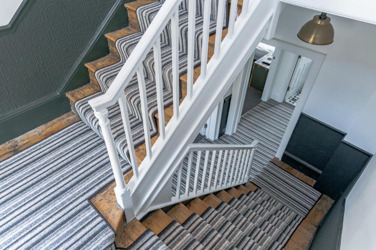 Luxurious Grand 6 Bedroom Home In Bath - Perfect For Groups & Sleeps 12! 外观 照片